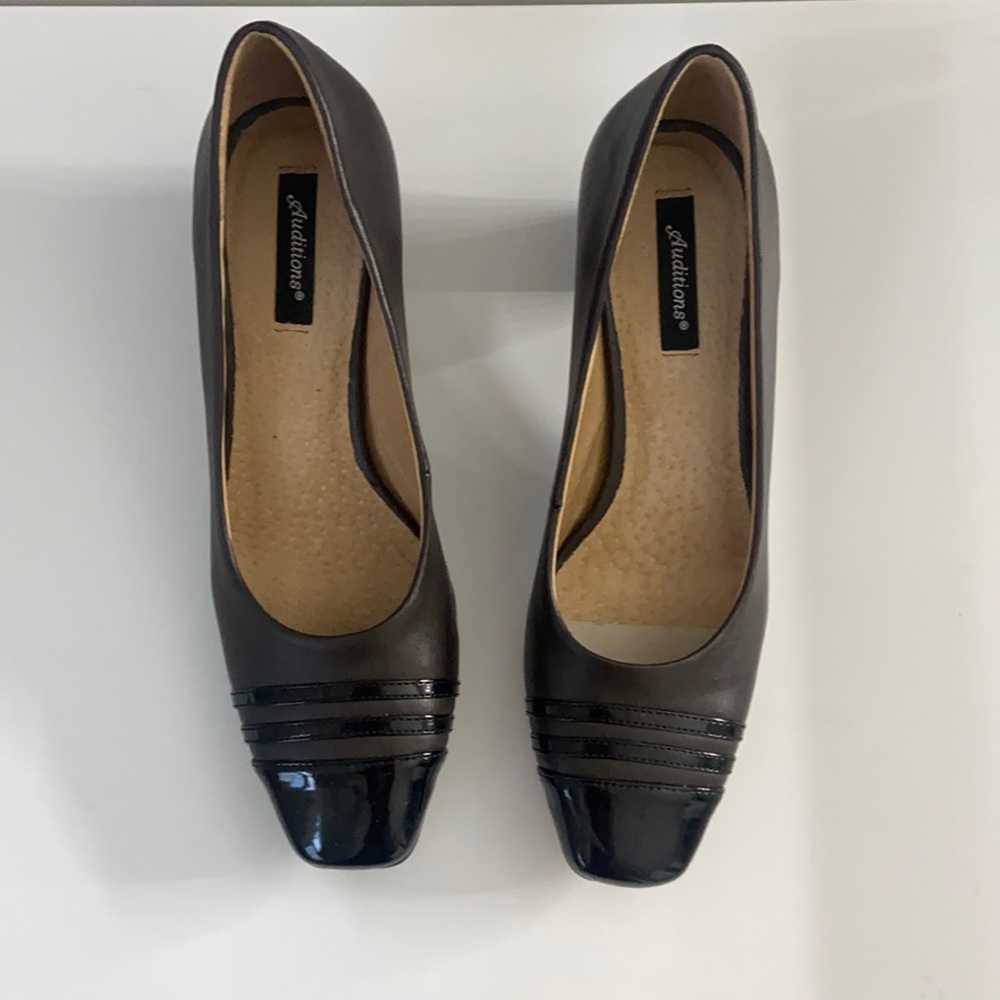 Brown & black auditions dress pumps